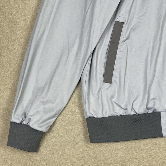 Travis Mathew Mens L Full Zip Golf Jacket Mock Neck Pockets Stretch Gray Striped - Picture 3 of 15